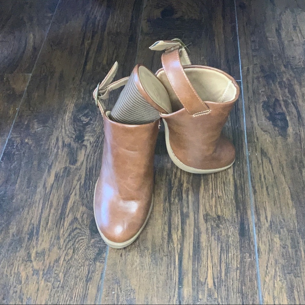 Heeled Booties - Picture 4 of 6